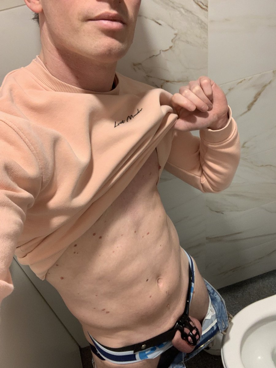 KinkyBrent tweet media