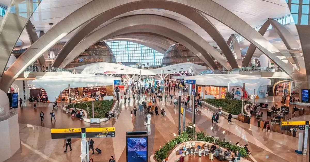 مطارات أبوظبي🇦🇪 تحقق أرقام قياسية تاريخية، 
أكثر من 33 مليون مسافر عبر مطارات أبوظبي خلال 2025، منها 32.5 مليون عبر مطار زايد الدولي.

المطار يُصنَّف الأسرع نموًا بين المطارات العملاقة في أوروبا والشرق الأوسط وإفريقيا.