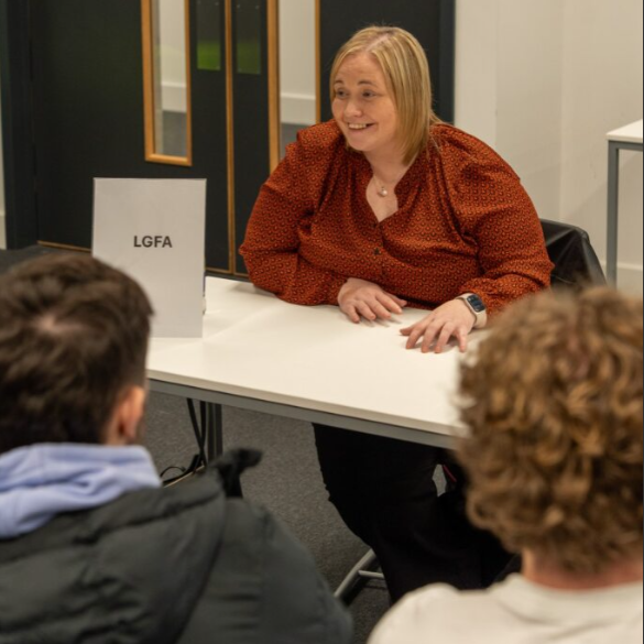 UlsterSchSport's tweet photo. We delivered 'Part 2: Graduate Transition Programme' for final-year students, co-designed with student leaders and Employability &amp; Graduate Futures. It featured Masters info sessions, an Employers Network event &amp; a CPD masterclass. Thanks to everyone for supporting our students. https://t.co/dmU3u51rsV