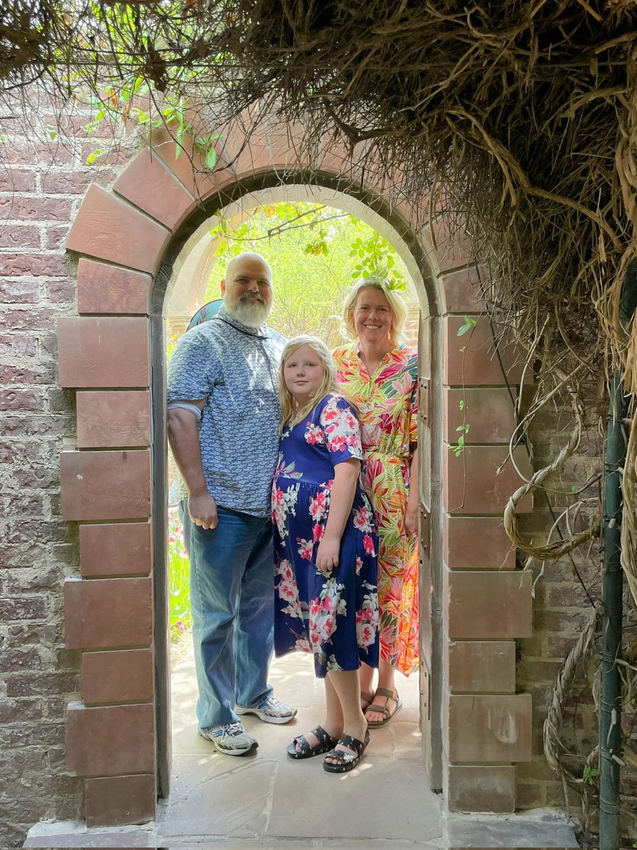 markeology's tweet image. Manifesting 2.4 million impressions on this post to get me to 5 million total

The pics are my vision board, my Why for getting monetized

I'm disabled but want to help with our mortgage payments

Expand @RescootMobility to help others

Less stress for the family

Please share!