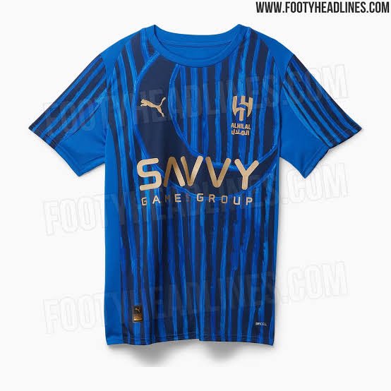 •هذا القميص جميل👍🏼