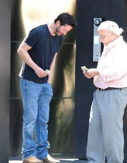 WriniGrey's tweet photo. -Keanu, is it true you're selling your house in West Hollywood?
- Many people know this address. Some want to visit me uninvited. If I move elsewhere, I won't tell anyone where.🙂🙃 https://t.co/iXukVPtCz0