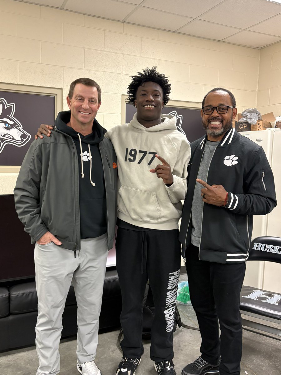 5⭐️Joshua Dobson tweet media