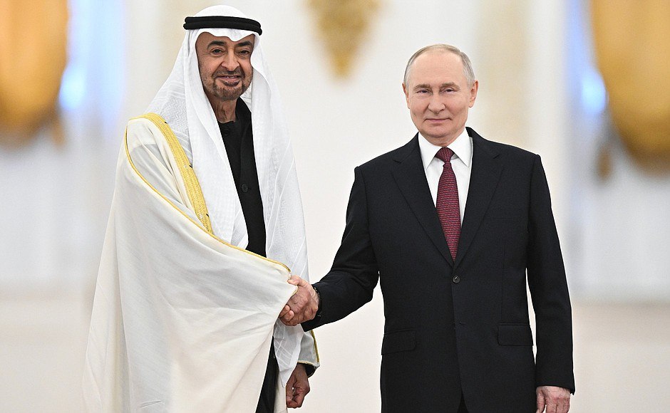 mfa_russia's tweet photo. 🇷🇺🇦🇪 President #Putin to President @MohamedBinZayed:

The #UAE is Russia’s important partner in the Arab world, with almost 55 years of diplomatic relations.

We are grateful to the UAE for facilitating negotiations on the Ukrainian conflict resolution.

https://t.co/7FfyhoePZR https://t.co/D8TOqASjtL