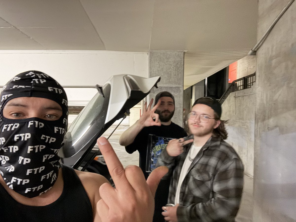 Doit4David's tweet photo. Fuck these hoes I’m doing my dance https://t.co/Linz0GX1WJ