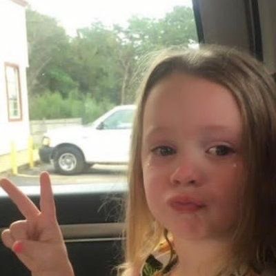 umamorellaa's tweet image. fui está mientras escuchaba a marti agradecerle a todos y despedirse del verano en mardel #tdtenmardel