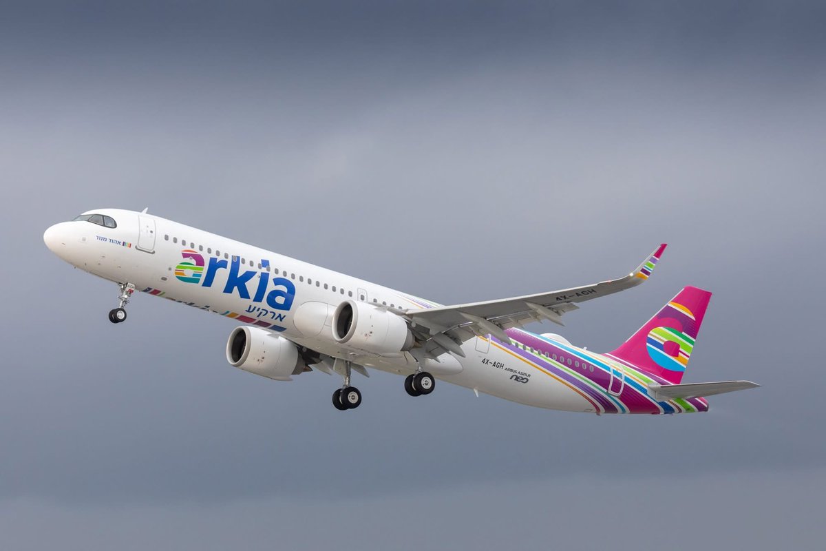 TheDailySomalia's tweet image. #BREAKING: Somalia’s federal government has barred #Israel’s #Arkia Airlines from using Somali airspace, forcing the carrier to reroute its flights, Israel’s Ynetnews reported. Amid SCAA has not issued an official statement.