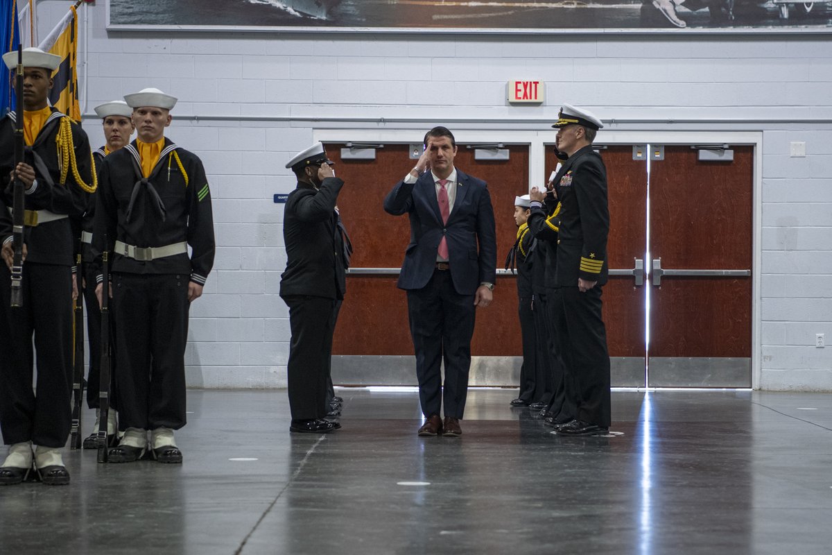 Recruit Training Command tweet media