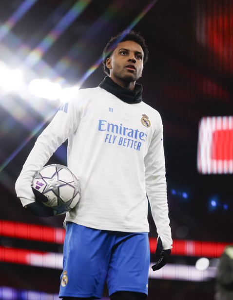 theMadridZone's tweet photo. 🚨 RODRYGO STATEMENT:

"Yesterday I let myself get carried away by the moment when claiming the time losses."

"It's not my way of doing things. I'd never been sent off while playing for Real Madrid and I'm aware of the consequences."

"I apologize to the fans, to the club, to my teammates, and to the coach. We will continue united and fighting for this badge and for this Champions League."