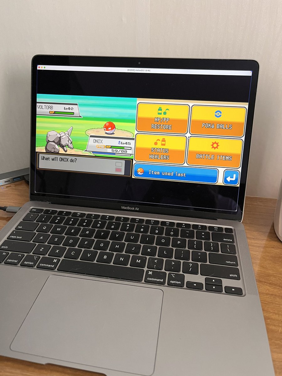 gabrgld's tweet photo. Eu voltei… eu voltei a jogar Pokémon heart gold 🥹🥹 https://t.co/iaDBWTV3yF