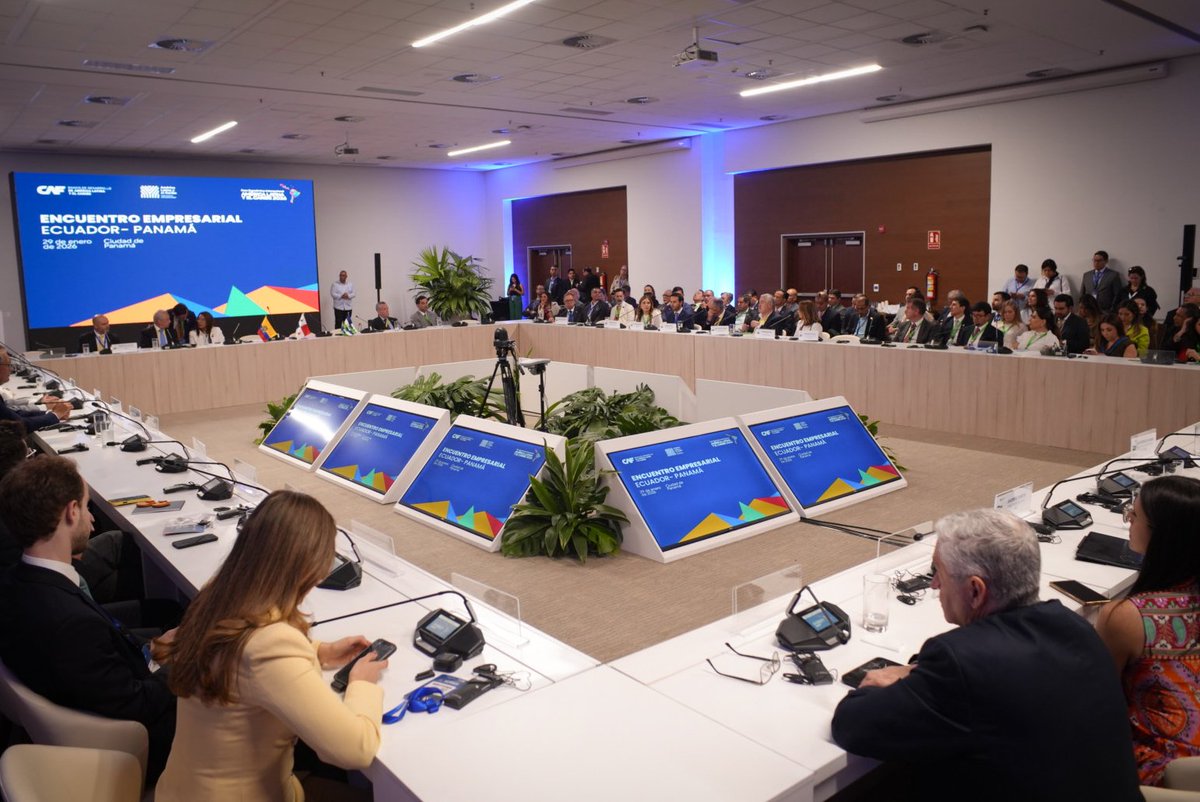Ecuador fortalece su sistema financiero mediante alianzas estratégicas internacionales, que reflejan la confianza de los organismos multilaterales y de la banca global en la solidez institucional del país.

En Panamá, junto a <a href="/AgendaCAF/">CAF</a> y JPMorgan Chase Bank, se firmó el acta de