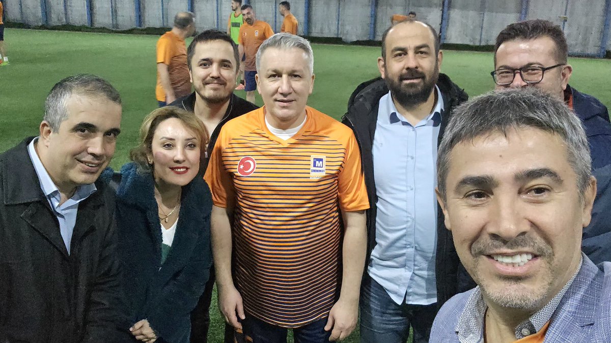 tuncayozen's tweet photo. 29 Ocak Perşembe Halı Saha Meslektaşlar KDV Kutlama Buluşması https://t.co/vELGh5JTu5