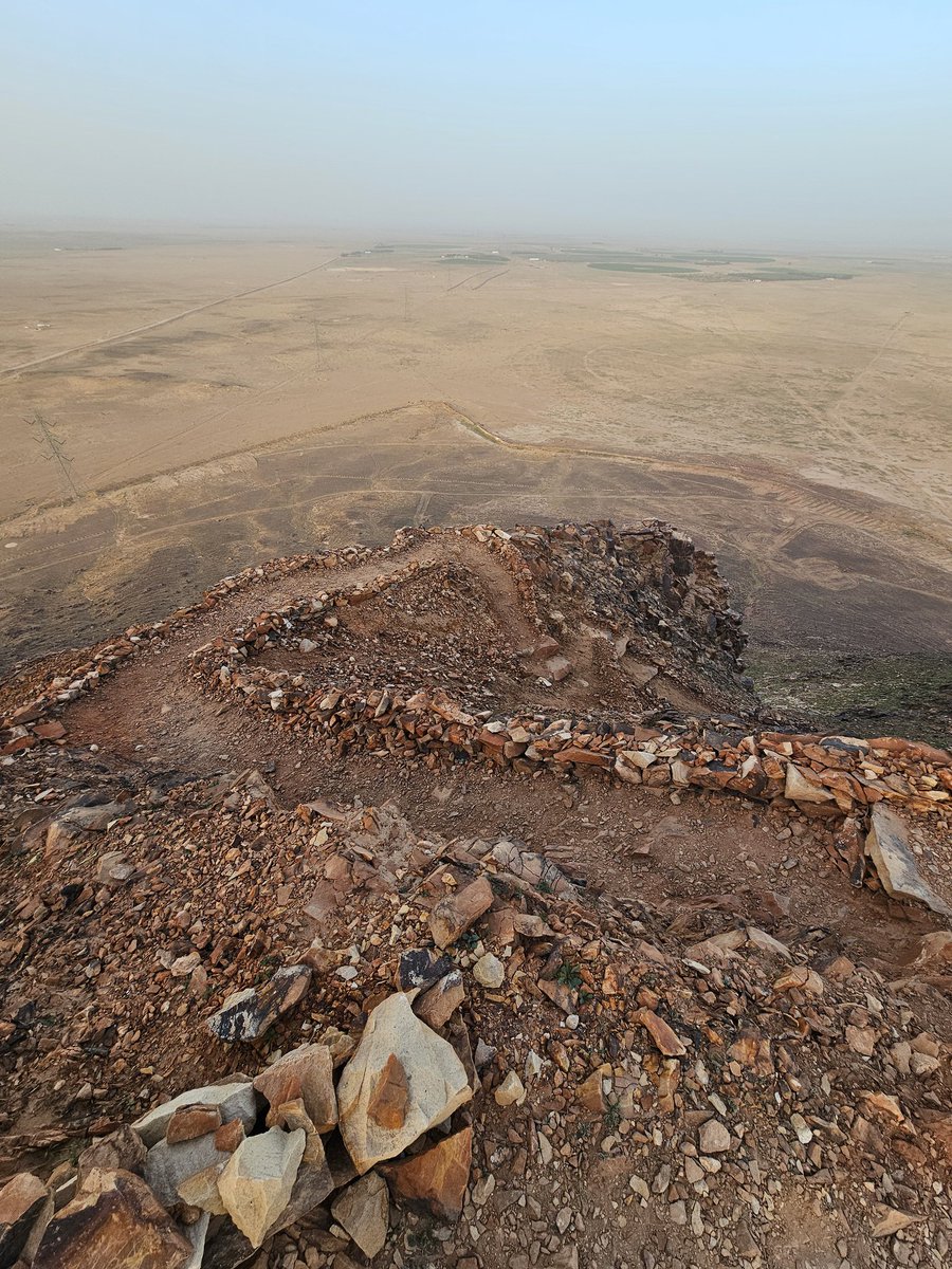 issa033's tweet image. الطريق الى قمة جبل ساق.. القصيم / البكيرية
مسار جميل و سهل في اكثر اجزائه
الصعود يستغرق ٤٥ دقيقة مع توقفات الراحة والنزول ٣٠ دقيقة، 
قبل الطلوع مع المسار تأكد ان معك مايكفيك من الماء.