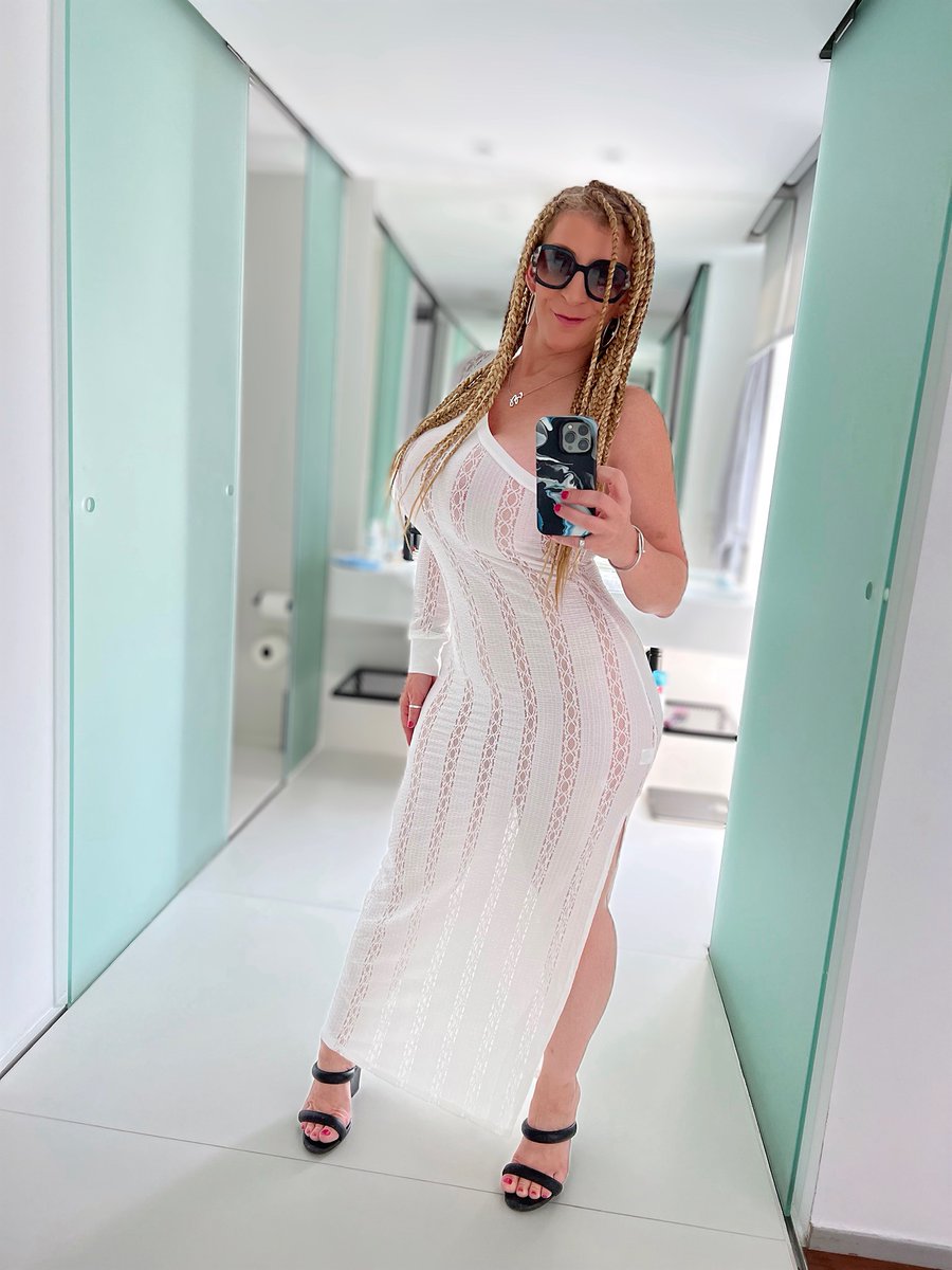 SaraJayXXX's tweet photo. 💼 My passport’s getting a workout 🌍 See where I am going next!  
https://t.co/WbsoshJIpE #SaraJay #Travel https://t.co/KFlYZYas2Z