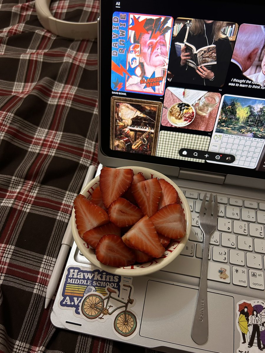 iimsnowie's tweet image. 🍓