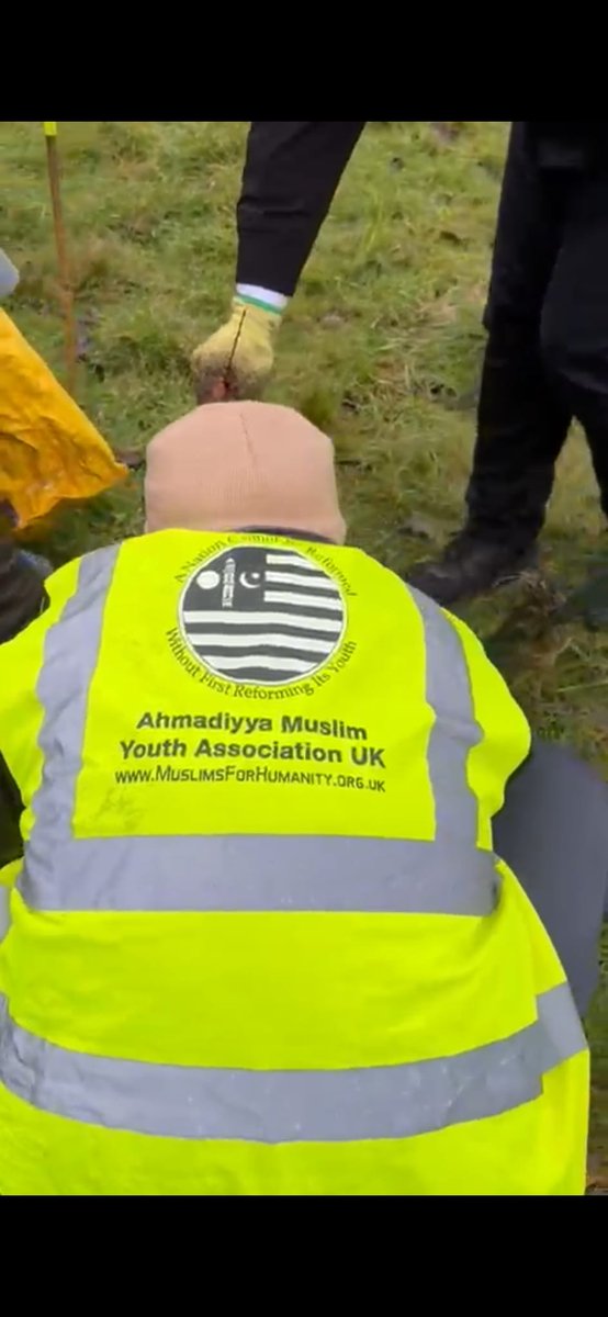 AMYA Newcastle were proud to support LivingWoods in planting 300 trees today 🌱
Finished in just 1 hour — a great example of teamwork making a real environmental impact.

 <a href="/NTCouncilTeam/">North Tyneside Council</a>