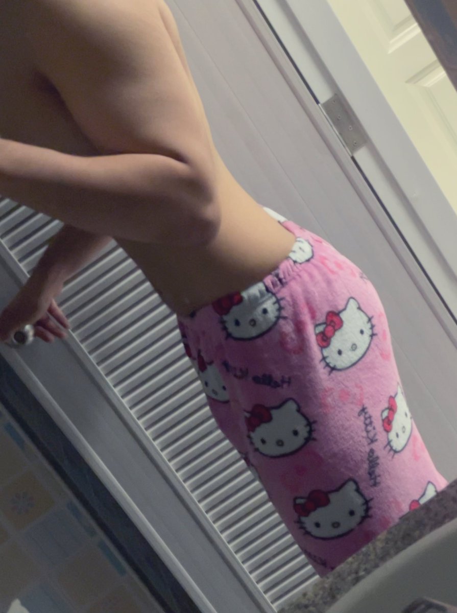 เล่นขา เล่นก้น ให้อะไรกับเรา มองข้ามพุงไปก่อนตอนนี้ 55555