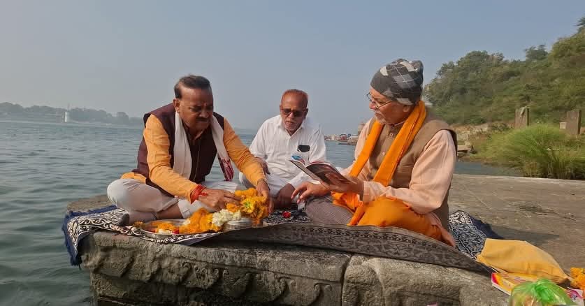 आज गुरुवार माघ शुक्ल एकादशी, (जया एकादशी) को महेशवर में नर्मदा पूजन के साथ नर्मदा साहित्य मंथन के पंचम् सोपान  ‘भारत-उदय’ का श्रीगणेश 

30 जनवरी से 01 फरवरी, 2026
इन्दौर 
#vskmalwa
#NSM26