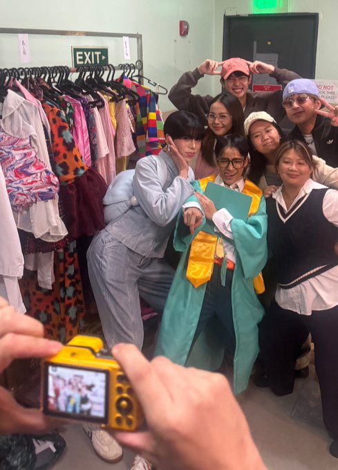inquirerdotnet's tweet photo. SUPPORT FOR TOMAS 💖

LOOK: SB19’s Justin, KAIA’s Sophia, and Maki had a chance to go backstage to show their support for Alamat’s Tomas, as seen in photos exclusively provided to the Inquirer. | @HMallorcaINQ https://t.co/8YxfHJTLMB
