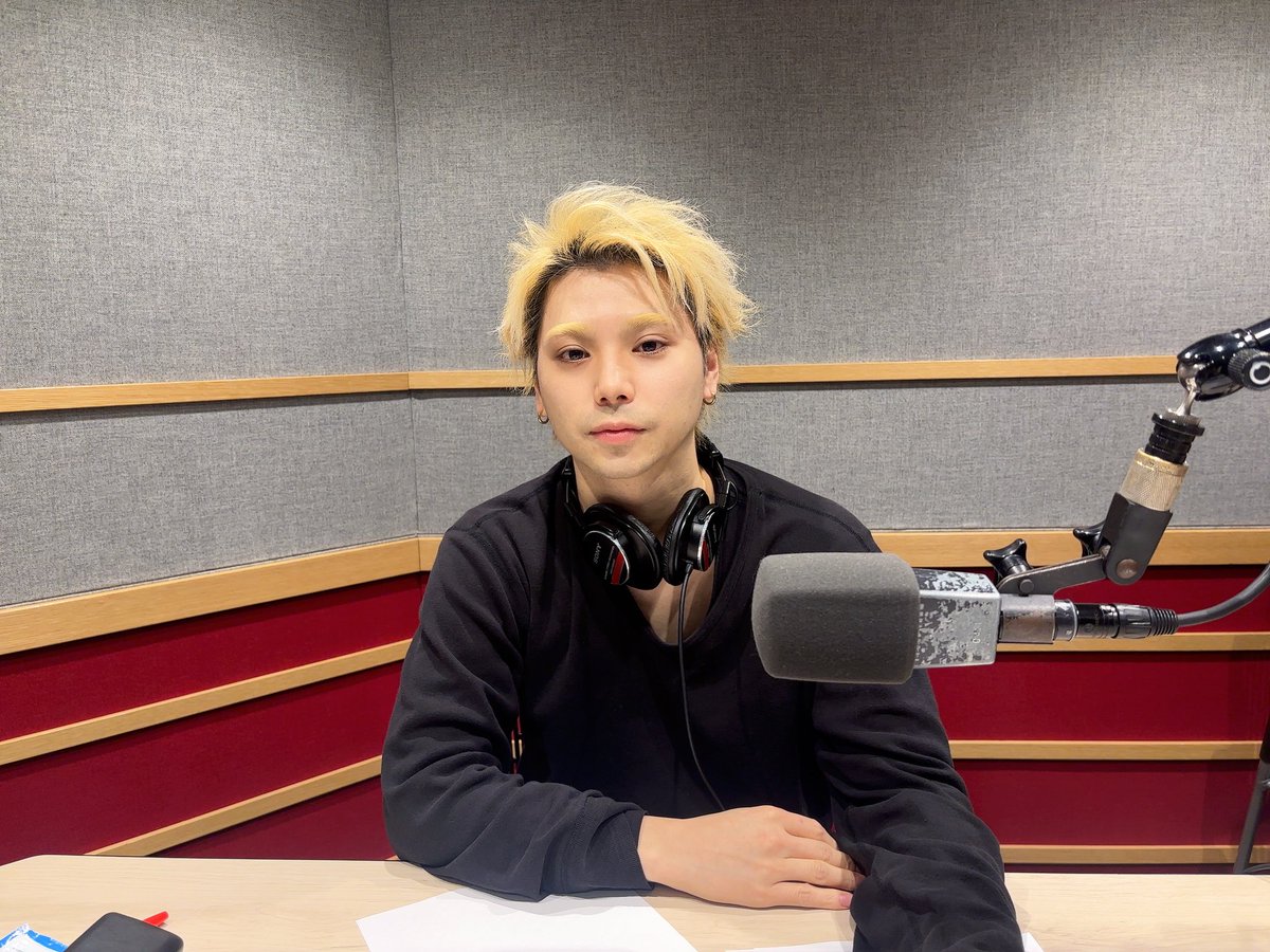 NijiroCore_'s tweet photo. 🎤 https://t.co/uQ0pVNDSNQ
