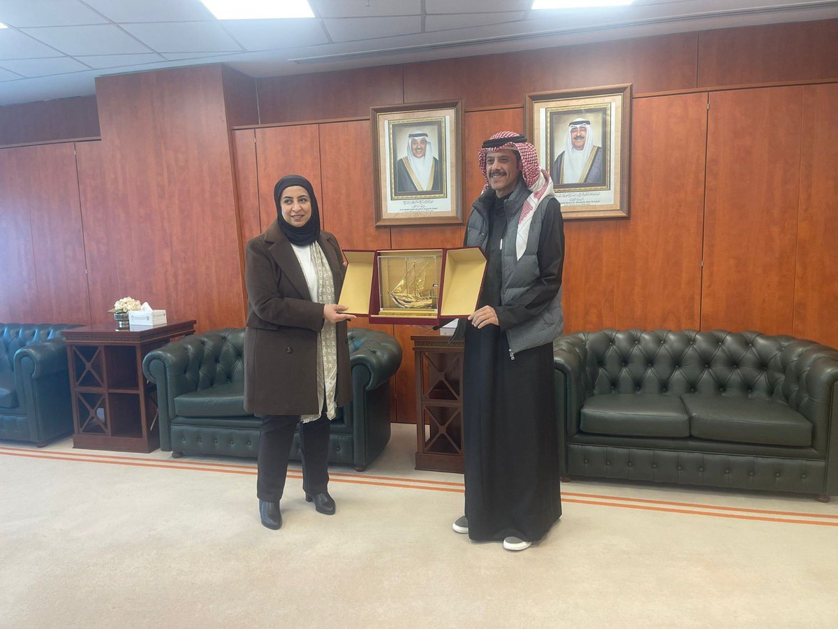 almajleskuwait's tweet photo. خلال استقبال العصيمي لنائب رئيس الجمعية تعاون بين الهيئة العامة للقوى العاملة و " المهندسين " https://t.co/ENfiblBle8