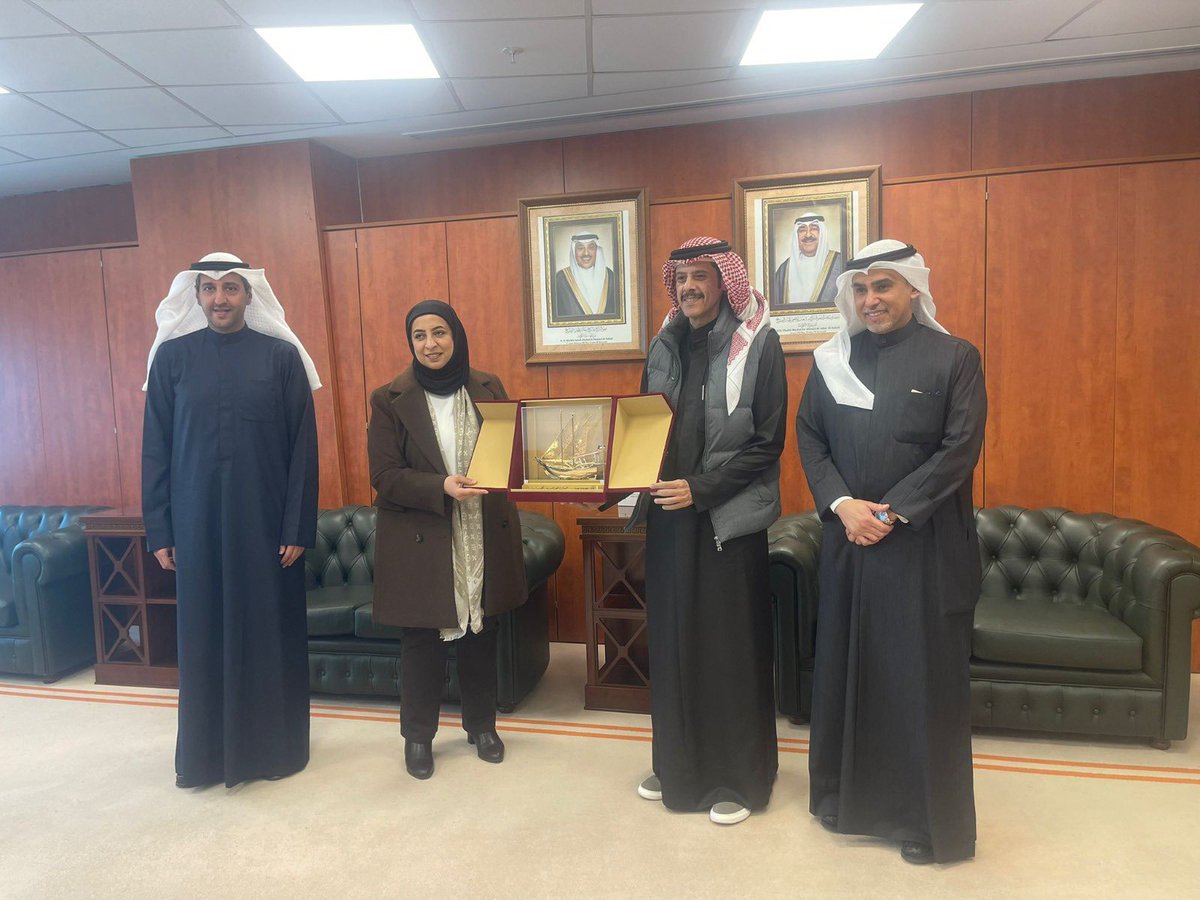 almajleskuwait's tweet photo. خلال استقبال العصيمي لنائب رئيس الجمعية تعاون بين الهيئة العامة للقوى العاملة و " المهندسين " https://t.co/ENfiblBle8