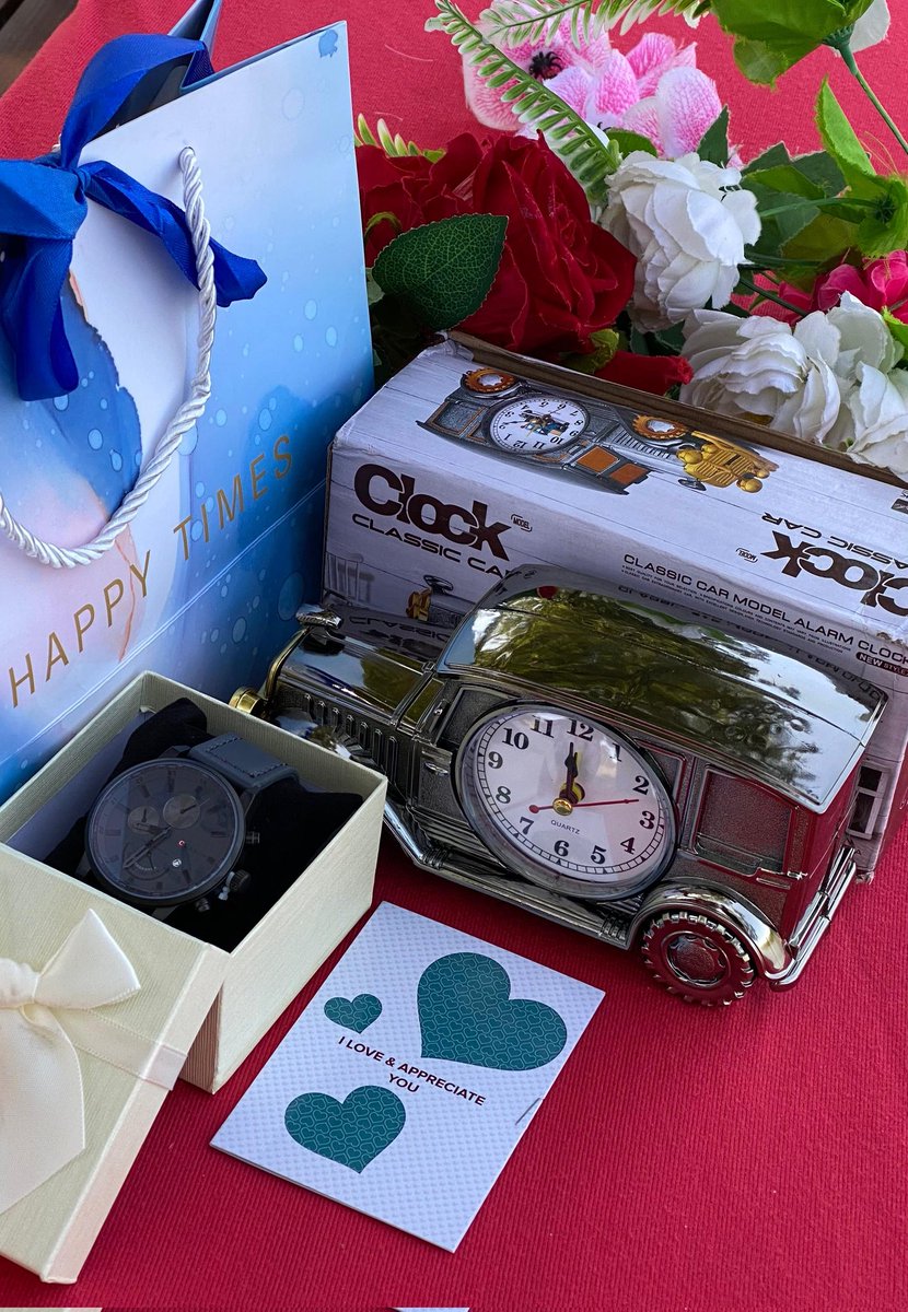 popcollectionke's tweet photo. ITEM:4 IN 1 GENTS GIFT SET
To order;Call/WhatsApp 0798953779.
KSH 4999/=
Location: Royal palm mall wing A first floor shop AM9.
⏰Super stylish Office/Bedside/Home alarm clock uniquely crafted    (Serves elegance and time keeping)⏰Gents Watch
⏰Card
⏰Box
⏰Bag with Ribbon 🎀 https://t.co/AtDxJtPIt5