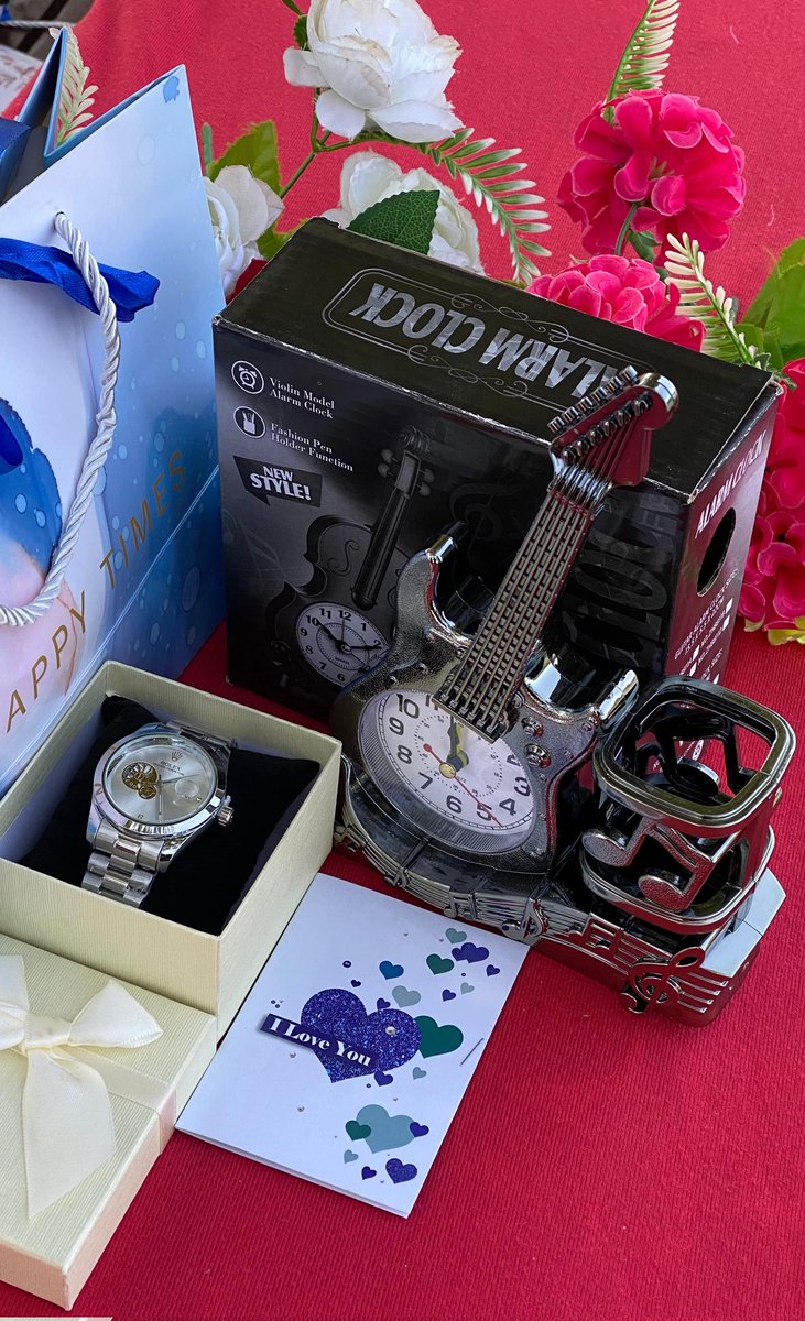 popcollectionke's tweet photo. ITEM:4 IN 1 GENTS GIFT SET
To order;Call/WhatsApp 0798953779.
KSH 4999/=
Location: Royal palm mall wing A first floor shop AM9.
⏰Super stylish Office/Bedside/Home alarm clock uniquely crafted    (Serves elegance and time keeping)⏰Gents Watch
⏰Card
⏰Box
⏰Bag with Ribbon 🎀 https://t.co/8v7v6ZUhxX