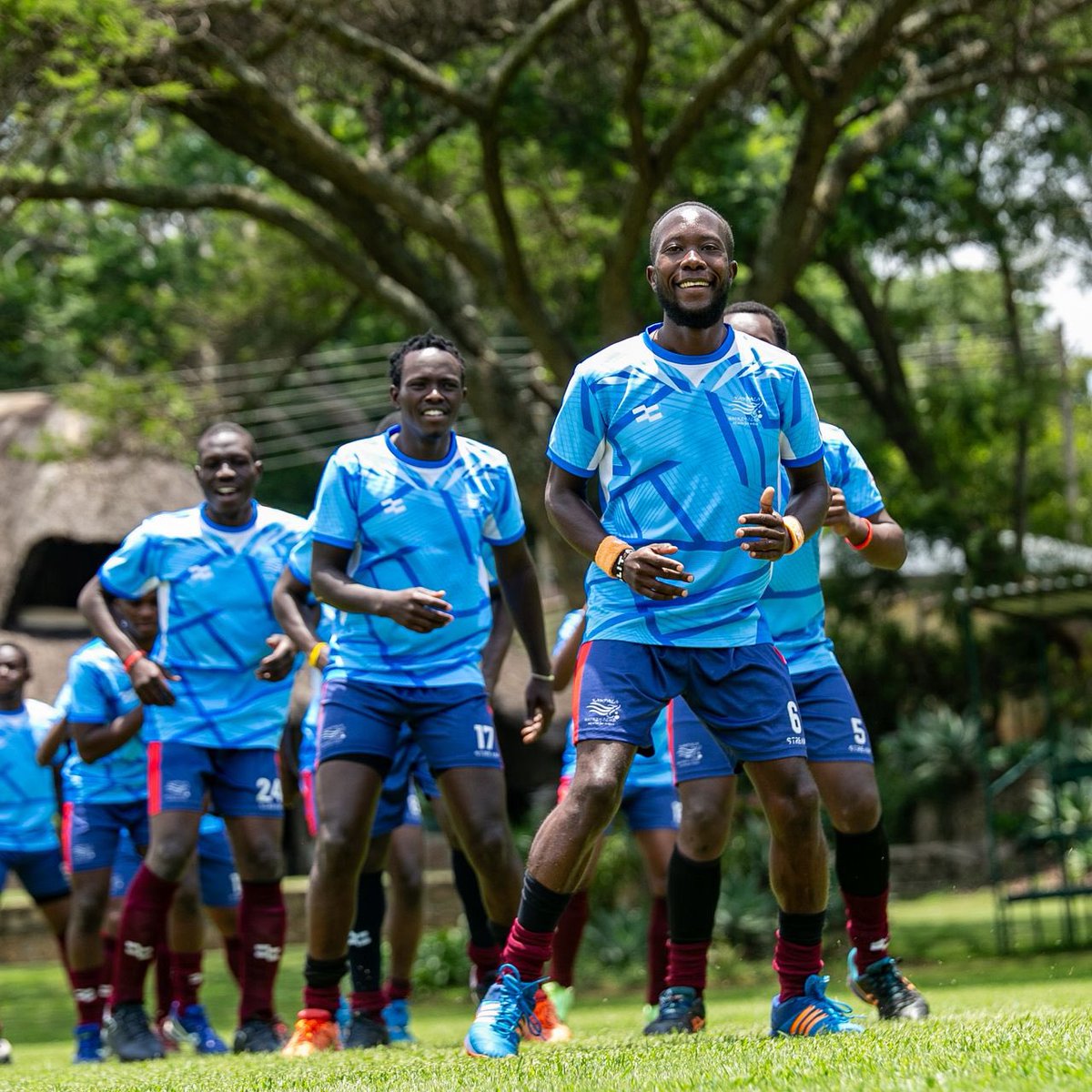 Don’t be AVERAGE!

📸 <a href="/Mugabiarts/">King Don Mugabi</a>