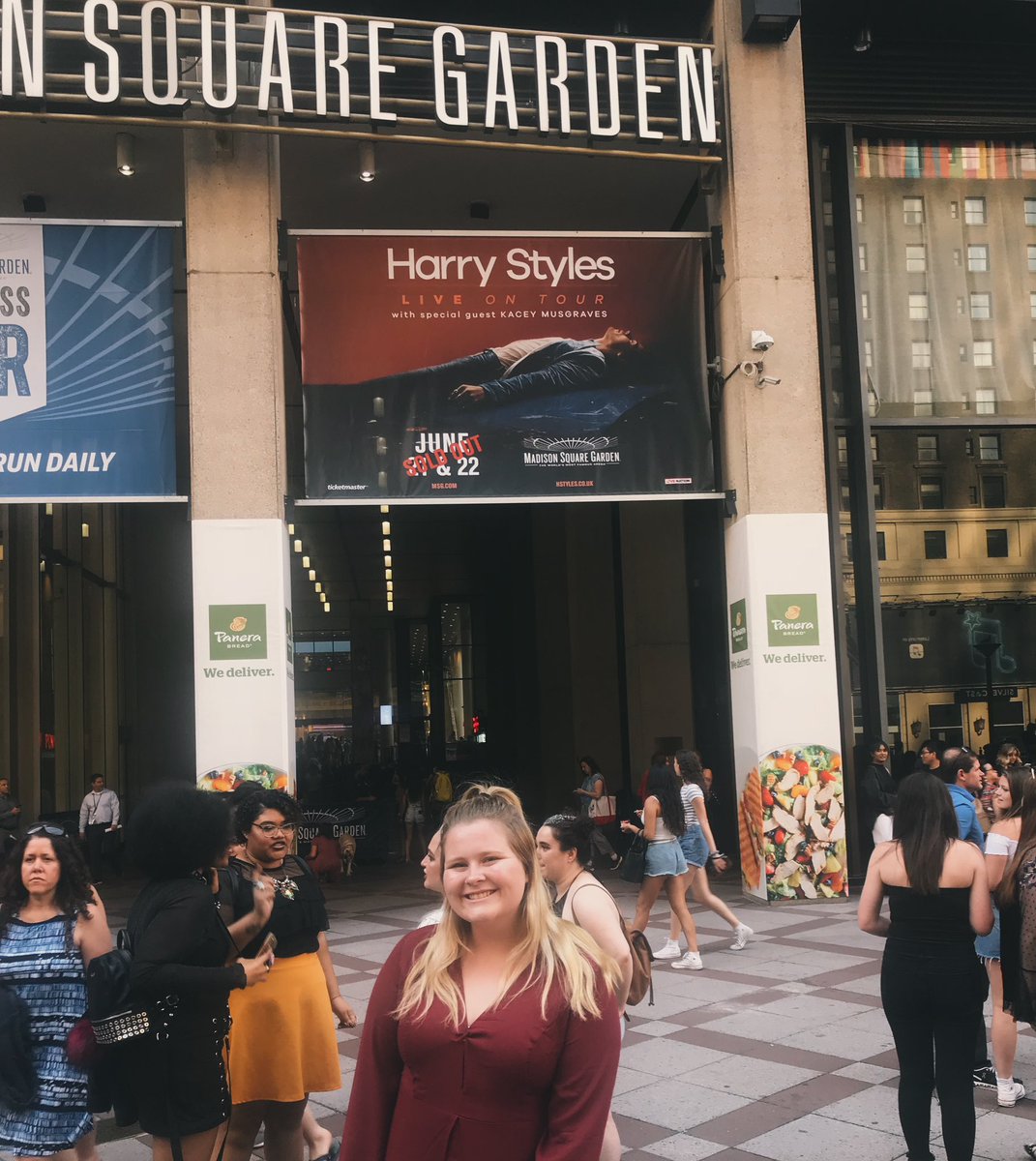 lexy ✺ tweet media