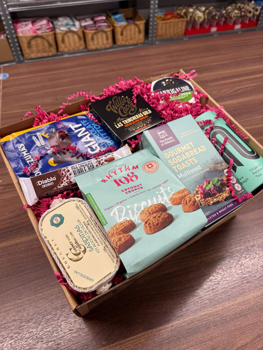 Today's Gift Basket Of The Day is the "Diabetic Gift Box" 💞

ow.ly/WaJV50Y5uk9

Follow &amp; RT to enter #prize draw to #win a Gift Basket. 

More info via our blog. 

#dailydispatch #gifts #competition #giftbasketsrule #dietaryhealth #diabeticgifts