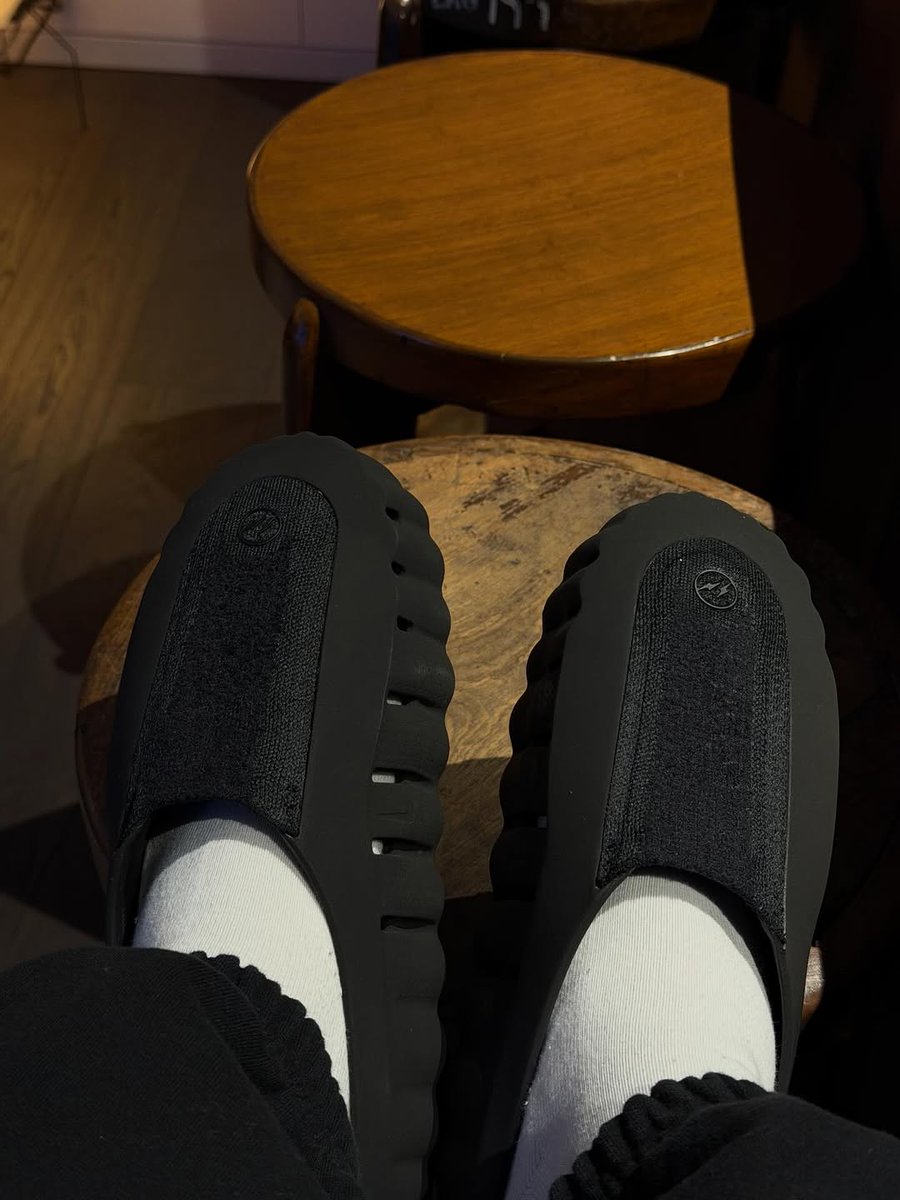 JustFreshKicks's tweet image. fragment design x Nike Mind 001 👀