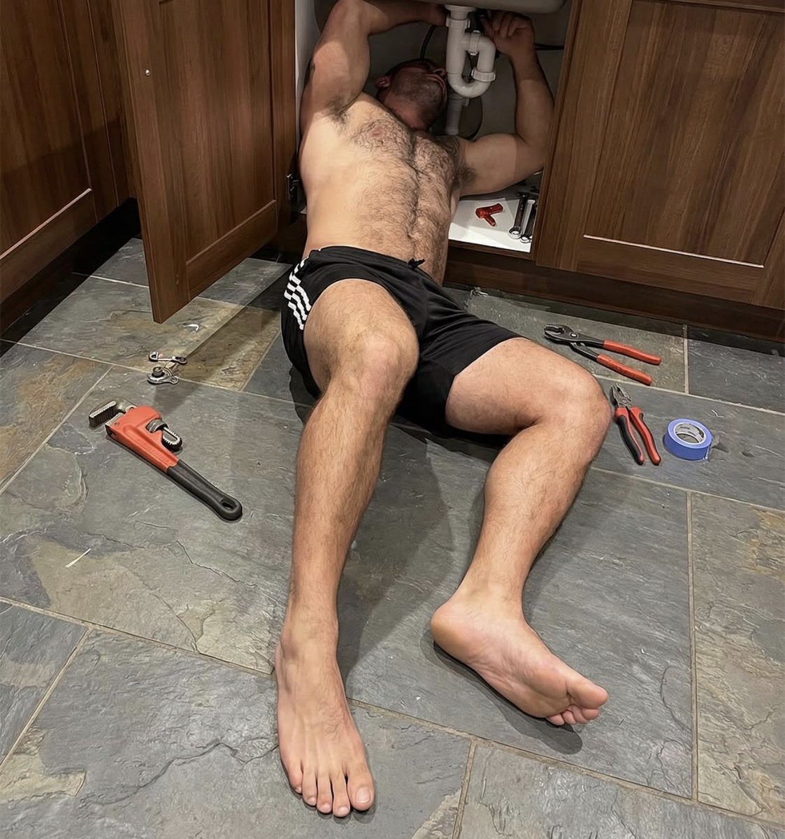 BlackFootKing1's tweet photo. When the Airbnb owner comes to the house to fix the kitchen sink. He has no idea I would do some things with his feet. https://t.co/zkhcp7UBwP