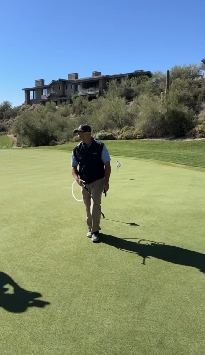 TurfbustersTV's tweet photo. Aussie grit, sustainable mindset, killer field experience, and serious swagger! 🇦🇺🌱💪 Desert Mountain Superintendent @PdawsonTurf hits turf myths head-on. 👊 Catch Paul live!! #Turfbusters #GCSAAConference https://t.co/Gs28ypW2ci