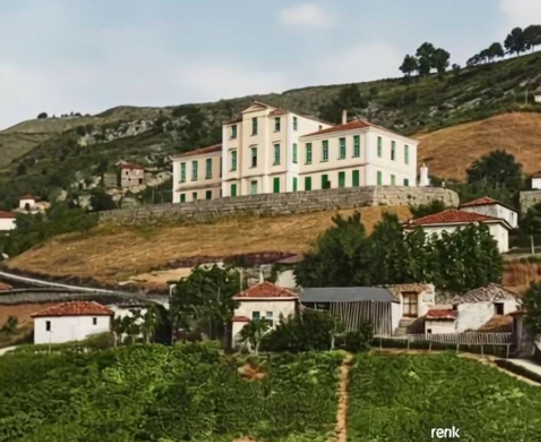 Bir Zamanlar TRABZON 
Ganita( Güzelhisar), Trabzon lisesi, Atatürk köşkü, Boztepe Kemik Hastanesi