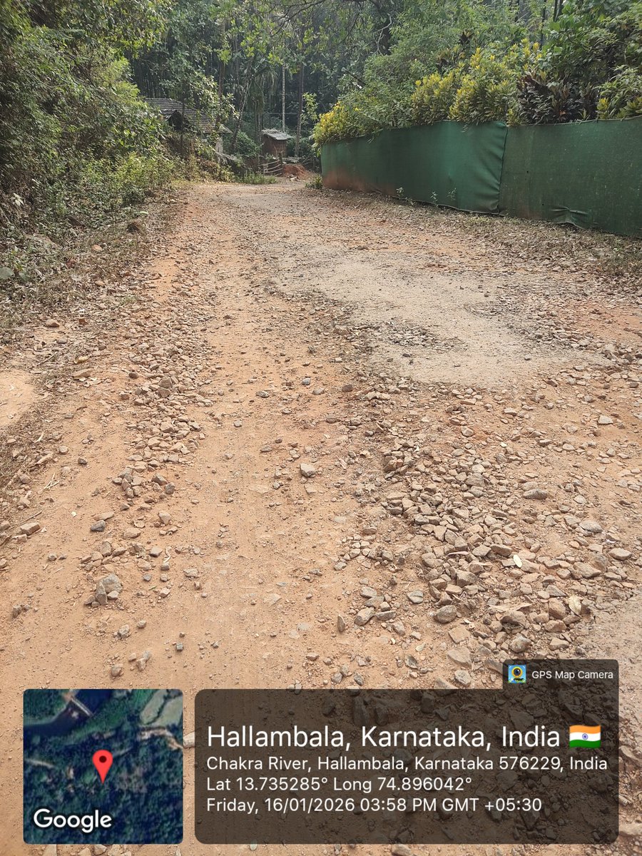 shishirak's tweet photo. @CMofKarnataka  @PriyankKharge @osd_cmkarnataka Who is accountable for the loss of lives caused by the continued neglect and unsafe condition of this road?

Complained on both IPGRS and CPGRAMS. https://t.co/C2UKlsGQ2n