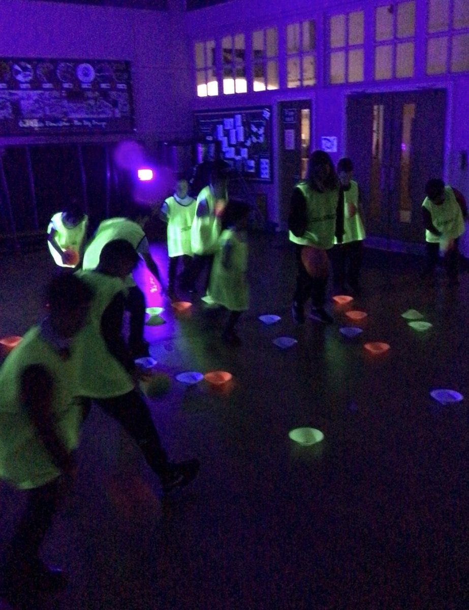 MrsDRobinson74's tweet photo. The children have a wonderful time at ’Glow-Sports’ afterschool club @StJamesCEsth https://t.co/ax544B96ND