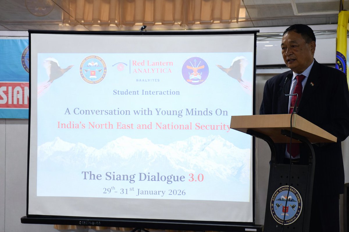 RLAnalytica's tweet photo. Shri @ninong_erring at our #SiangDialogue3 Student interraction session, emphasised the role of students as the Nation’s future. Further stressing on the need for Discipline, Leadership values and Hard work for all to contribute for India.

@MyGovArunachal 
#RLASiangDialogue
#RLA https://t.co/8rX8G9bKcz