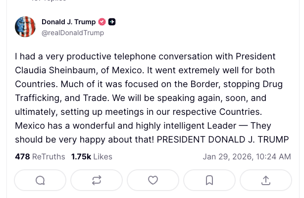 carolina_rocha_'s tweet photo. 🚨🚨☎️ #Trump #Sheinbaum

Trump califica como muy productiva la llamada con la Presidenta Claudia Sheinbaum y aprovecha para halagar su inteligencia. 
Dice: Mexico tiene una maravillosa y muy inteligente mandataria. Deberían sentirse felices de ello.
Destaca que los temas fueron la frontera, detener el flujo de drogas y el comercio.