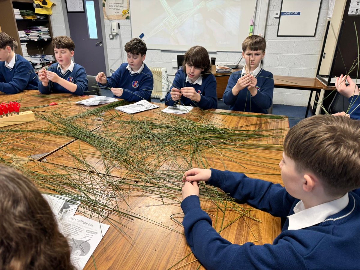 Causeway Comp.School tweet media