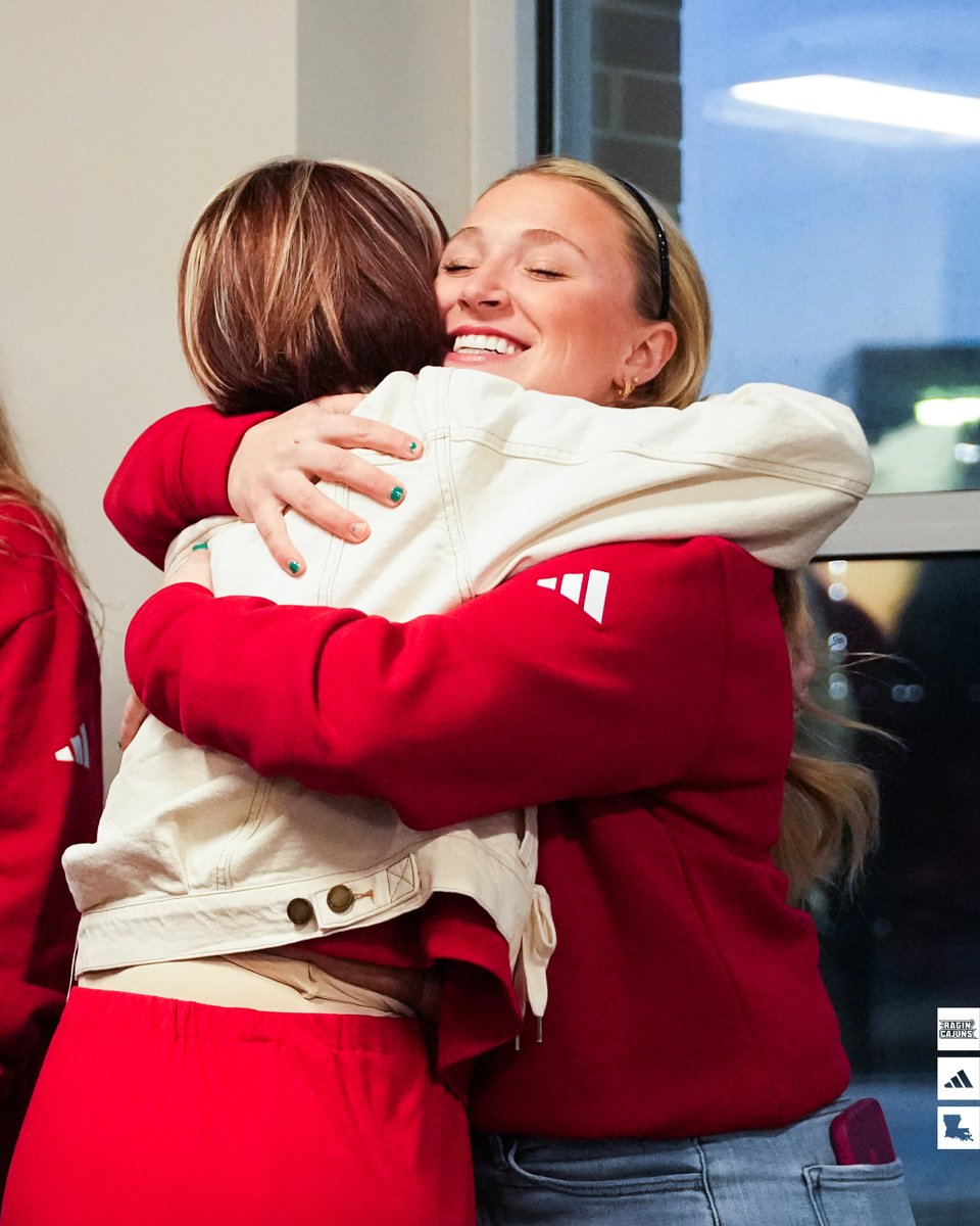 Louisiana Ragin' Cajuns® Softball tweet media