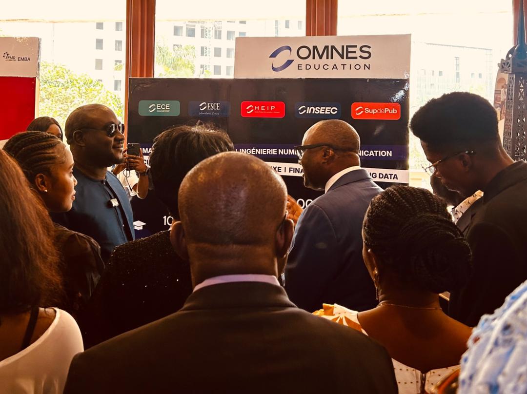 André HOT tweet media