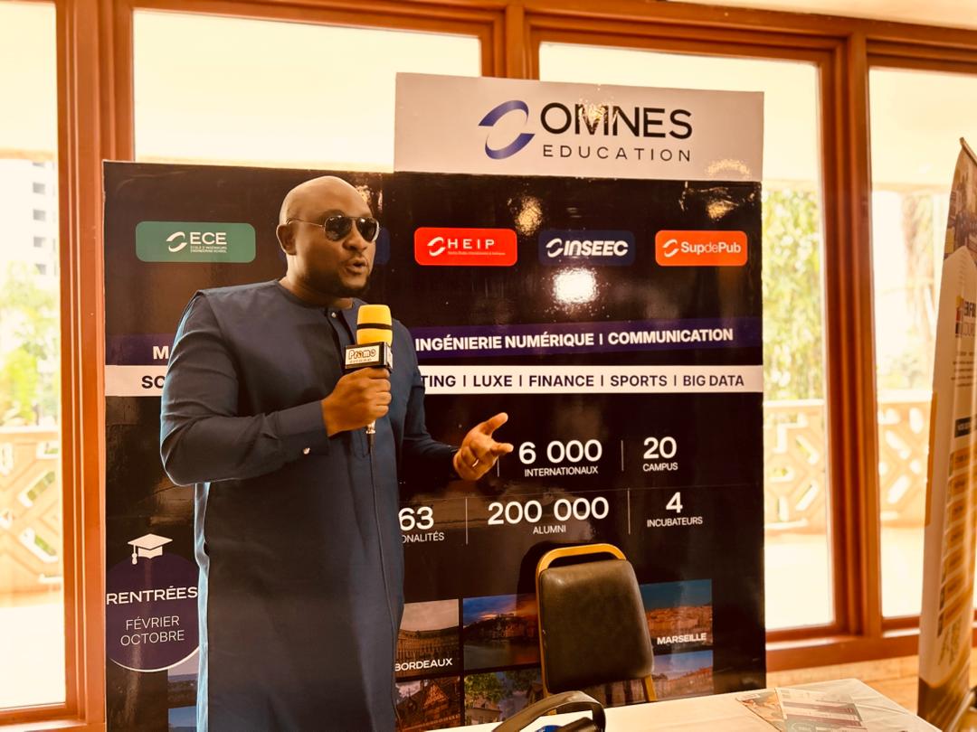 Dans le cadre du SMEBAF ( Salon de la Mobilité Etudiante vers la Belgique, l'Allemagne et la France j'ai le plaisir de représenter l'ensemble des écoles de  notre partenaire <a href="/omneseducation_/">OMNES Education</a> 

Hi, <a href="/EventifyAgency/">Eventify</a> <a href="/StudelyOfficiel/">Studely</a>