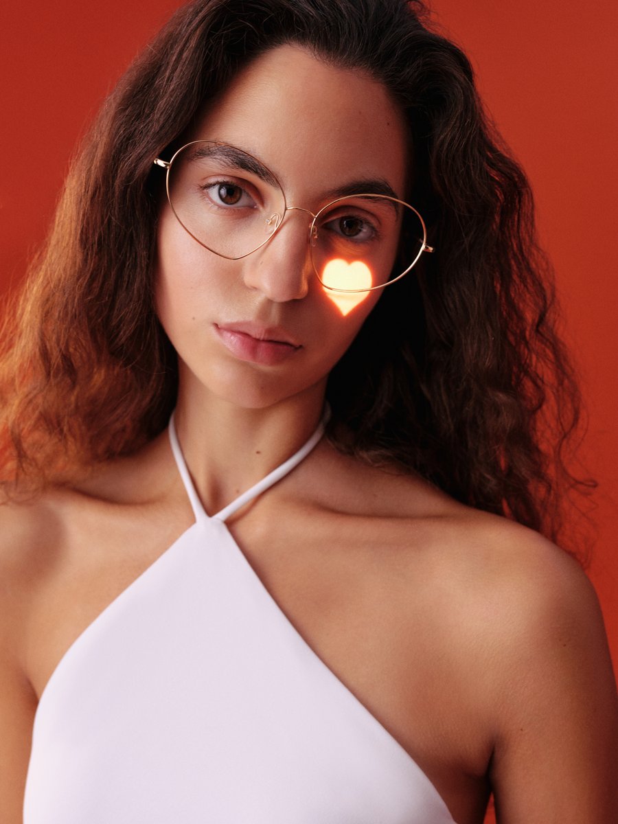 This season’s love language: frames that fit just right💘