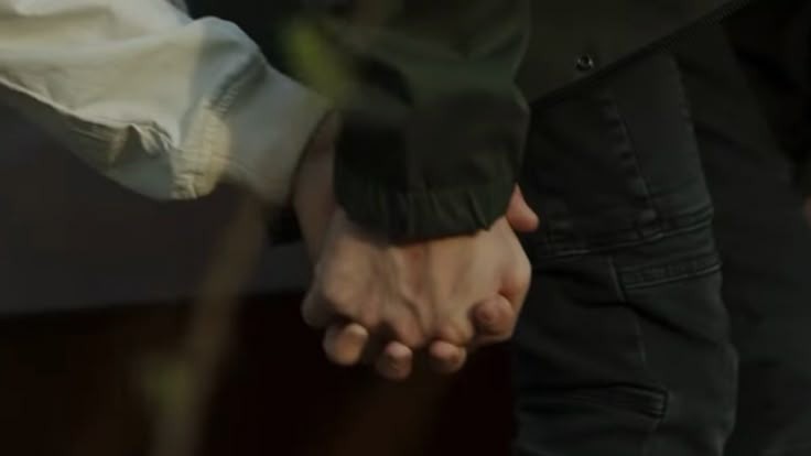 love drops tweet media