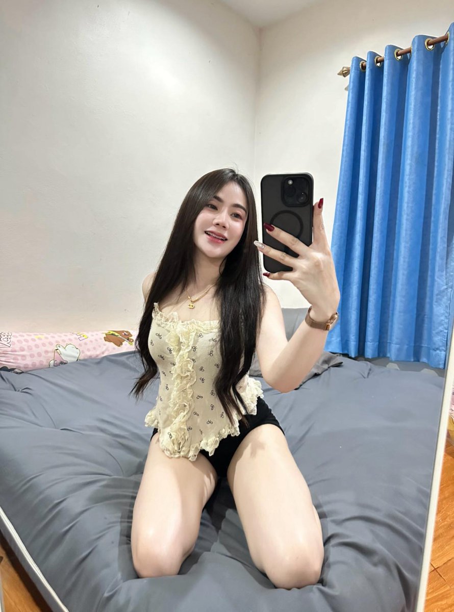 MidRodbenz's tweet image. เม้นหน่อยอยากตอบ จุ๊ฟ