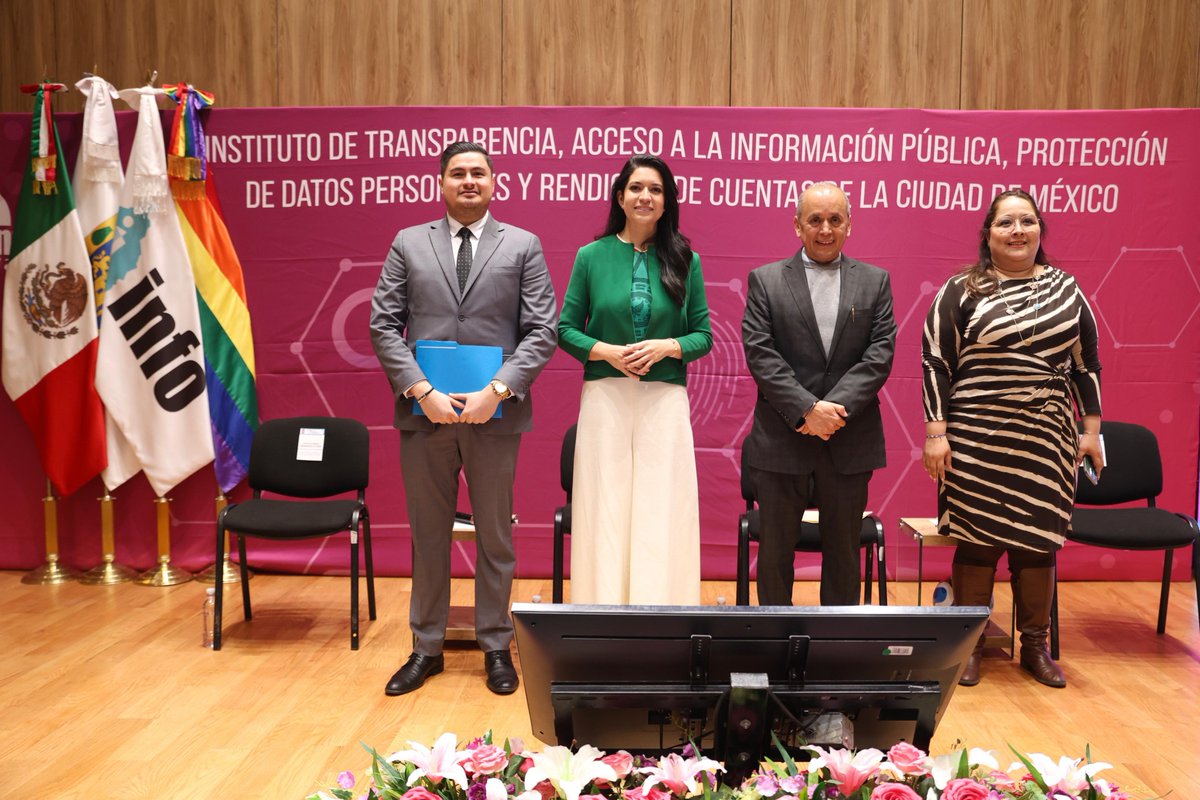🔔 Inauguración del día dos del Foro Día Internacional de la Protección de Datos Personales “Privacidad, Ciberseguridad y Confianza rumbo a la Copa Mundial de la FIFA 2026”, en modalidad presencial⚽.

Hoy, jugamos desde la Sede: Antigua Escuela Nacional de Jurisprudencia.