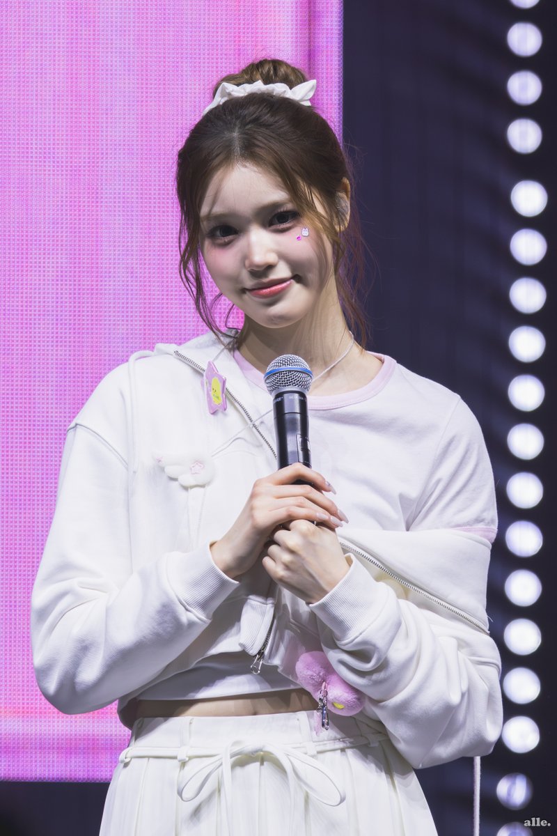 260129 
今日もおかわいい🫶
#izna #이즈나 #SAEBI #정세비