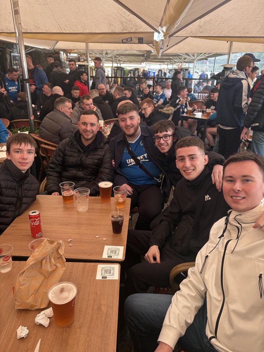 angrybear_1872's tweet photo. Porto away 🇬🇧 https://t.co/3Z3Xp63aHM