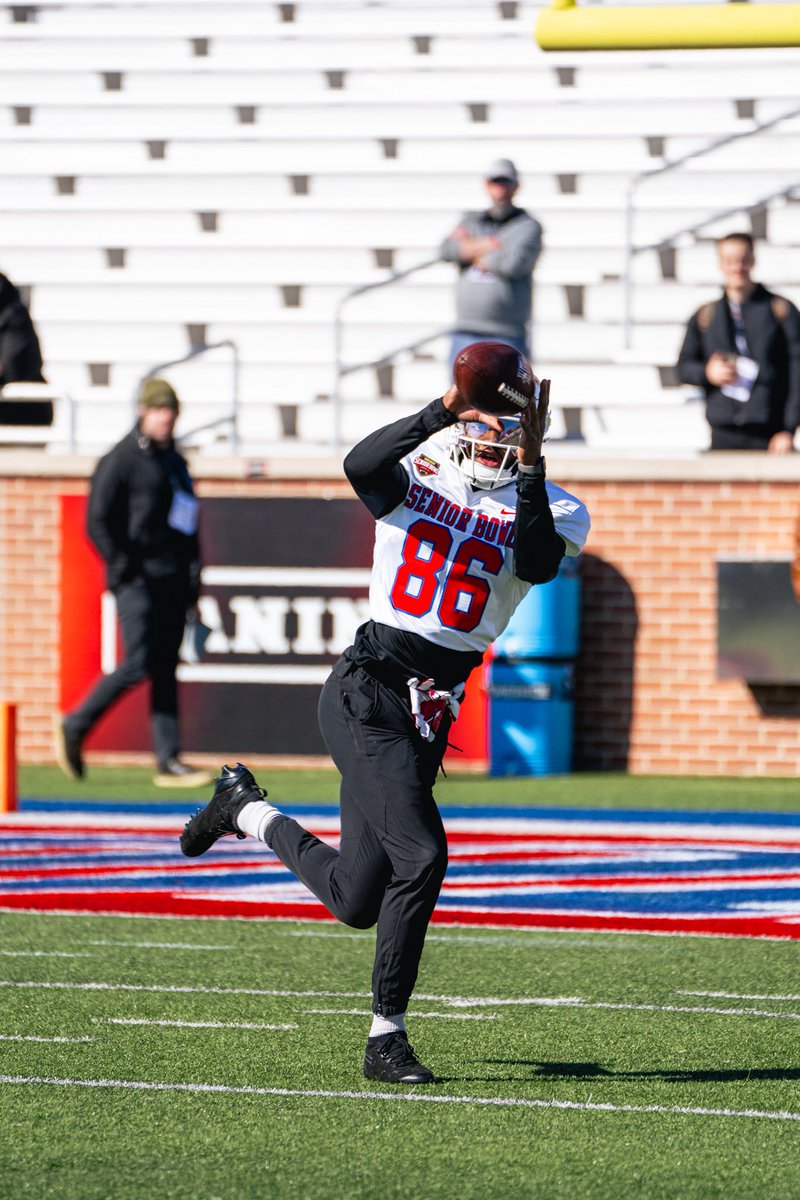 Wisconsin Football tweet media